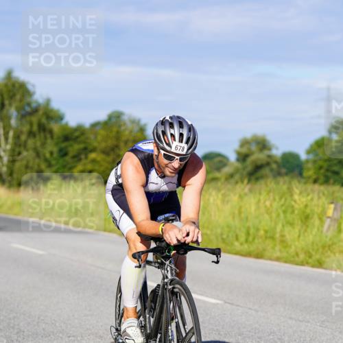 31.08.2025 - Elbe Triathlon Hamburg Michael Burmester http://msf.ph/oto/8664992 31.08.2025 09:27:20 Radfahren 278, 563, 605, 678 meine-sportfotos.de