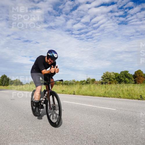 31.08.2025 - Elbe Triathlon Hamburg Michael Burmester http://msf.ph/oto/8665021 31.08.2025 10:02:55 Radfahren 428, 618, 638, 682, 727, 739, 850, 912 meine-sportfotos.de