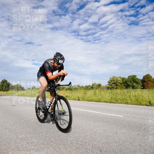 31.08.2025 - Elbe Triathlon Hamburg Michael Burmester http://msf.ph/oto/8665066 31.08.2025 10:03:21 Radfahren 510, 595, 603, 658, 816, 901, 915 meine-sportfotos.de