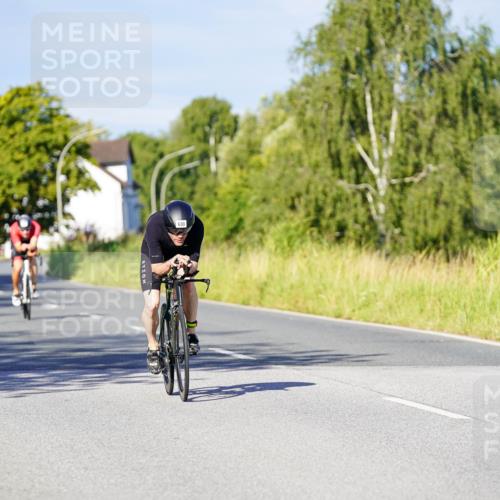 31.08.2025 - Elbe Triathlon Hamburg Michael Burmester http://msf.ph/oto/8665092 31.08.2025 09:28:00 Radfahren 333, 383, 630 meine-sportfotos.de