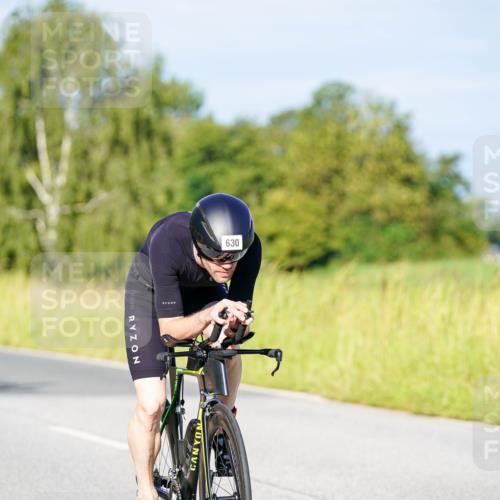 31.08.2025 - Elbe Triathlon Hamburg Michael Burmester http://msf.ph/oto/8665097 31.08.2025 09:28:01 Radfahren 333, 383, 630 meine-sportfotos.de