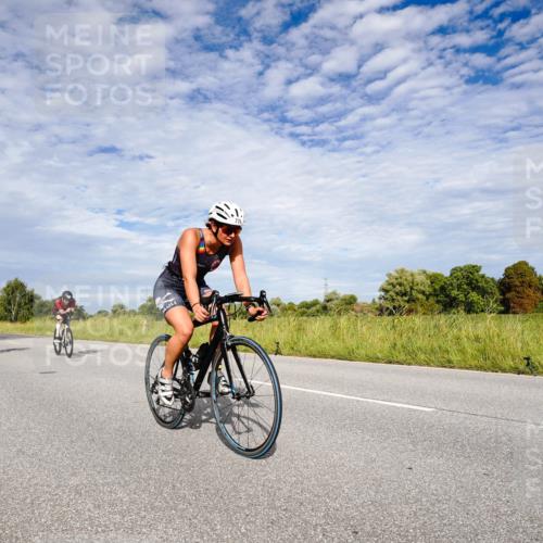 31.08.2025 - Elbe Triathlon Hamburg Michael Burmester http://msf.ph/oto/8665099 31.08.2025 10:03:48 Radfahren 533, 671, 695, 728, 778, 807 meine-sportfotos.de