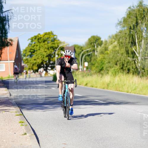 31.08.2025 - Elbe Triathlon Hamburg Michael Burmester http://msf.ph/oto/8665111 31.08.2025 09:28:09 Radfahren 610, 629 meine-sportfotos.de