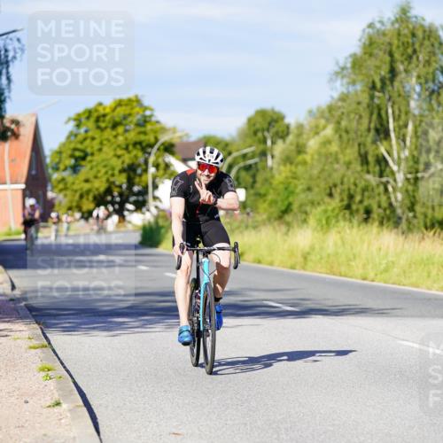 31.08.2025 - Elbe Triathlon Hamburg Michael Burmester http://msf.ph/oto/8665114 31.08.2025 09:28:09 Radfahren 610, 629 meine-sportfotos.de