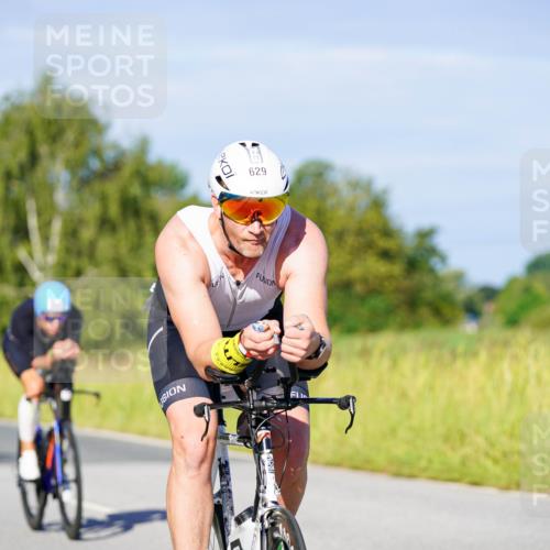 31.08.2025 - Elbe Triathlon Hamburg Michael Burmester http://msf.ph/oto/8665122 31.08.2025 09:28:16 Radfahren 535, 567, 590, 629, 645 meine-sportfotos.de
