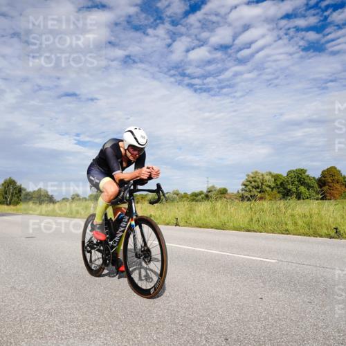 31.08.2025 - Elbe Triathlon Hamburg Michael Burmester http://msf.ph/oto/8665123 31.08.2025 10:04:07 Radfahren 407, 903 meine-sportfotos.de