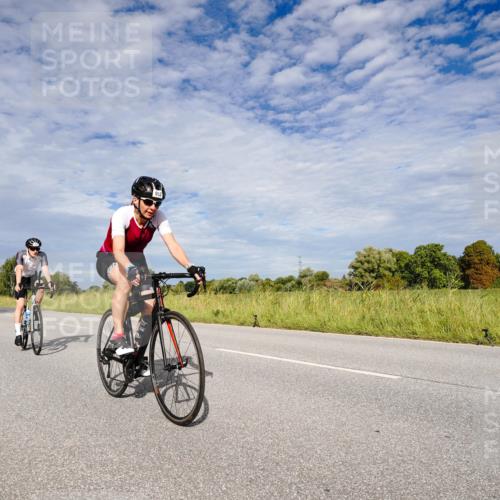 31.08.2025 - Elbe Triathlon Hamburg Michael Burmester http://msf.ph/oto/8665125 31.08.2025 10:04:13 Radfahren 407, 710, 742, 794, 903, 921 meine-sportfotos.de