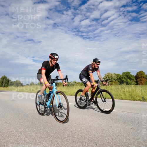 31.08.2025 - Elbe Triathlon Hamburg Michael Burmester http://msf.ph/oto/8665130 31.08.2025 10:04:18 Radfahren 537, 710, 742, 794, 921 meine-sportfotos.de