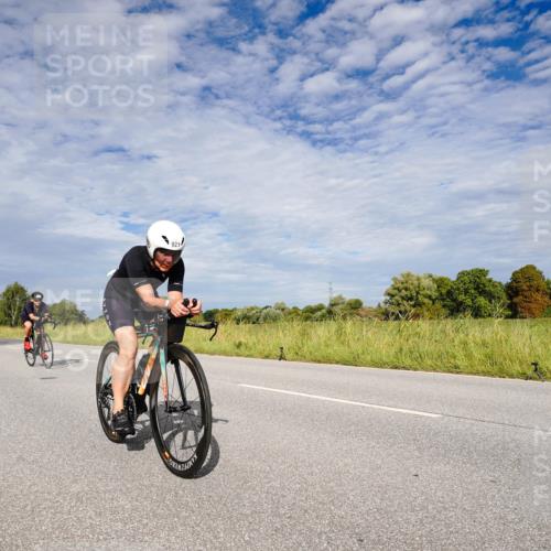 31.08.2025 - Elbe Triathlon Hamburg Michael Burmester http://msf.ph/oto/8665132 31.08.2025 10:04:20 Radfahren 537, 710, 742, 790, 794, 921 meine-sportfotos.de