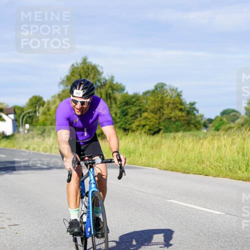 31.08.2025 - Elbe Triathlon Hamburg Michael Burmester http://msf.ph/oto/8665184 31.08.2025 09:28:30 Radfahren 363, 414, 486, 490, 562, 588, 672 meine-sportfotos.de