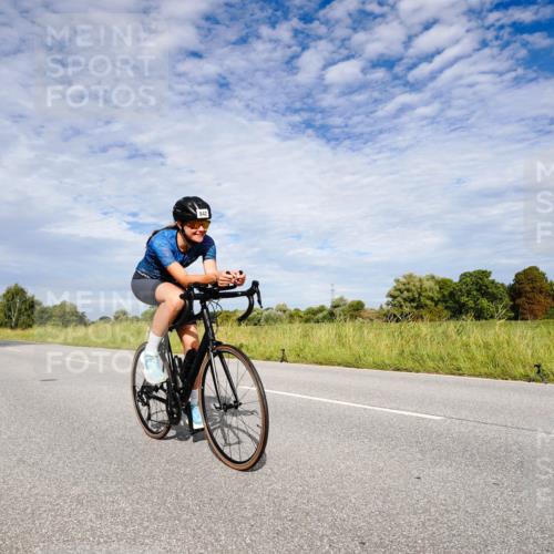 31.08.2025 - Elbe Triathlon Hamburg Michael Burmester http://msf.ph/oto/8665185 31.08.2025 10:05:20 Radfahren 842 meine-sportfotos.de
