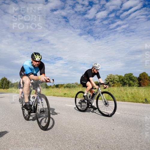 31.08.2025 - Elbe Triathlon Hamburg Michael Burmester http://msf.ph/oto/8665234 31.08.2025 10:06:44 Radfahren 612, 769, 796, 810, 814, 871, 914 meine-sportfotos.de