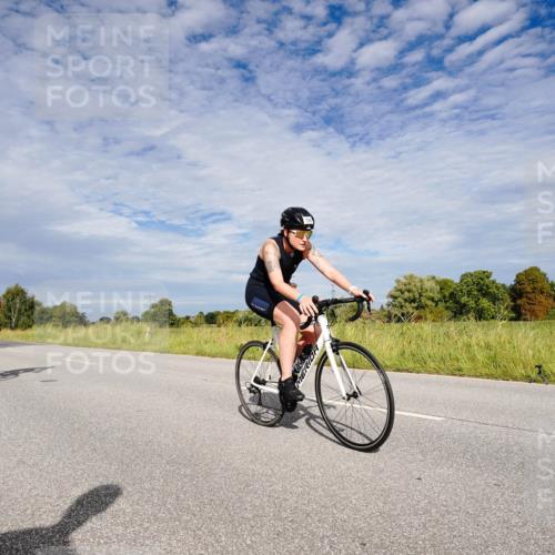 31.08.2025 - Elbe Triathlon Hamburg Michael Burmester http://msf.ph/oto/8665237 31.08.2025 10:06:44 Radfahren 612, 769, 796, 810, 814, 871, 914 meine-sportfotos.de