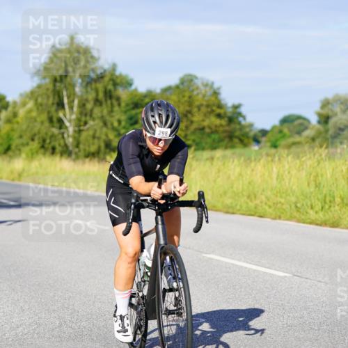 31.08.2025 - Elbe Triathlon Hamburg Michael Burmester http://msf.ph/oto/8665240 31.08.2025 09:28:46 Radfahren 274, 282, 298, 361, 466, 519, 723 meine-sportfotos.de