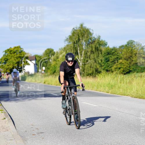 31.08.2025 - Elbe Triathlon Hamburg Michael Burmester http://msf.ph/oto/8665244 31.08.2025 09:28:47 Radfahren 249, 274, 282, 298, 361, 466, 519, 715, 723 meine-sportfotos.de