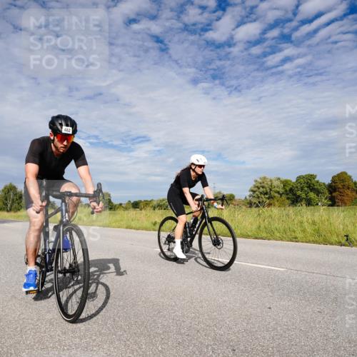 31.08.2025 - Elbe Triathlon Hamburg Michael Burmester http://msf.ph/oto/8665259 31.08.2025 10:07:04 Radfahren 482, 687, 849, 879 meine-sportfotos.de