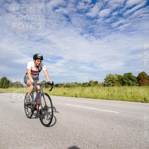 31.08.2025 - Elbe Triathlon Hamburg Michael Burmester http://msf.ph/oto/8665265 31.08.2025 10:07:13 Radfahren 788, 812, 863 meine-sportfotos.de