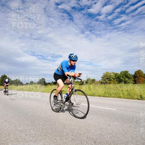 31.08.2025 - Elbe Triathlon Hamburg Michael Burmester http://msf.ph/oto/8665308 31.08.2025 10:08:00 Radfahren 517, 561, 575, 693, 724, 761 meine-sportfotos.de