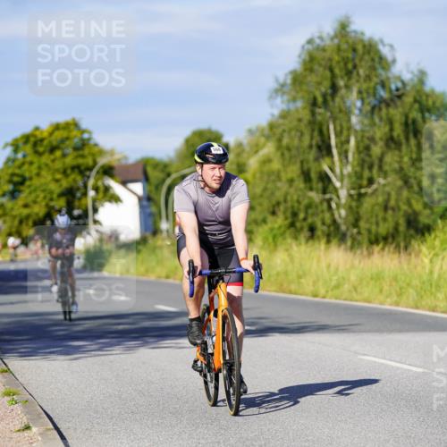 31.08.2025 - Elbe Triathlon Hamburg Michael Burmester http://msf.ph/oto/8665321 31.08.2025 09:29:21 Radfahren 357, 566, 770 meine-sportfotos.de