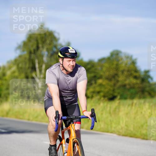 31.08.2025 - Elbe Triathlon Hamburg Michael Burmester http://msf.ph/oto/8665323 31.08.2025 09:29:22 Radfahren 357, 566, 770 meine-sportfotos.de