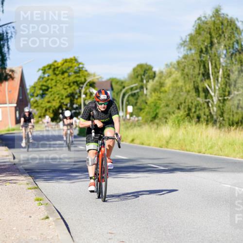31.08.2025 - Elbe Triathlon Hamburg Michael Burmester http://msf.ph/oto/8665352 31.08.2025 09:29:39 Radfahren 286, 393, 598 meine-sportfotos.de