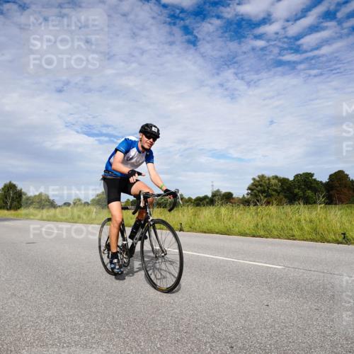 31.08.2025 - Elbe Triathlon Hamburg Michael Burmester http://msf.ph/oto/8665362 31.08.2025 10:09:26 Radfahren 391, 503 meine-sportfotos.de