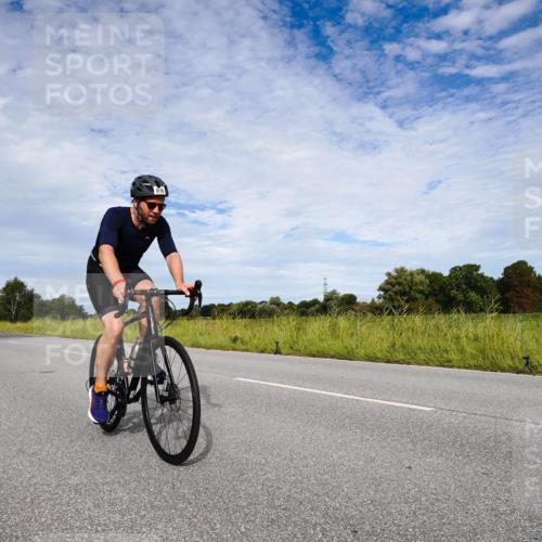 31.08.2025 - Elbe Triathlon Hamburg Michael Burmester http://msf.ph/oto/8665422 31.08.2025 10:10:53 Radfahren 521, 606, 616, 627, 692, 785 meine-sportfotos.de