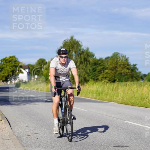 31.08.2025 - Elbe Triathlon Hamburg Michael Burmester http://msf.ph/oto/8665479 31.08.2025 09:30:21 Radfahren 170, 343, 400, 465, 469, 534 meine-sportfotos.de