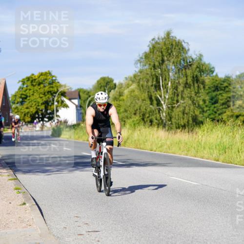 31.08.2025 - Elbe Triathlon Hamburg Michael Burmester http://msf.ph/oto/8665490 31.08.2025 09:30:27 Radfahren 170, 280, 469, 533 meine-sportfotos.de