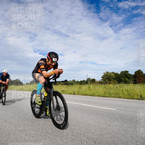 31.08.2025 - Elbe Triathlon Hamburg Michael Burmester http://msf.ph/oto/8665500 31.08.2025 10:12:49 Radfahren 664, 669, 700, 712, 722, 737, 745, 775 meine-sportfotos.de