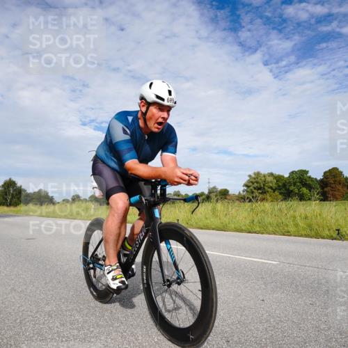 31.08.2025 - Elbe Triathlon Hamburg Michael Burmester http://msf.ph/oto/8665503 31.08.2025 10:12:49 Radfahren 664, 669, 700, 712, 722, 737, 745, 775 meine-sportfotos.de