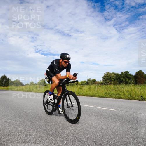 31.08.2025 - Elbe Triathlon Hamburg Michael Burmester http://msf.ph/oto/8665541 31.08.2025 10:13:25 Radfahren 477, 494, 774, 851 meine-sportfotos.de