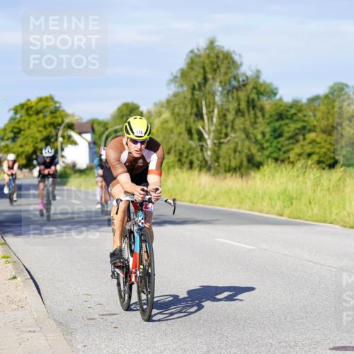 31.08.2025 - Elbe Triathlon Hamburg Michael Burmester http://msf.ph/oto/8665579 31.08.2025 09:30:58 Radfahren 176, 245, 256, 489, 505, 737 meine-sportfotos.de