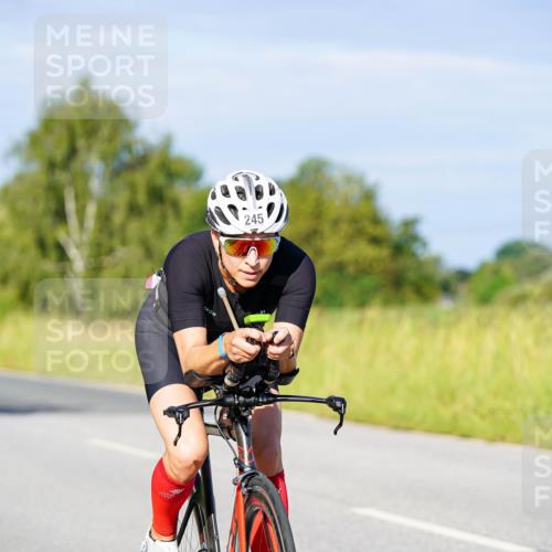 31.08.2025 - Elbe Triathlon Hamburg Michael Burmester http://msf.ph/oto/8665607 31.08.2025 09:31:04 Radfahren 245, 322, 352, 394, 737 meine-sportfotos.de