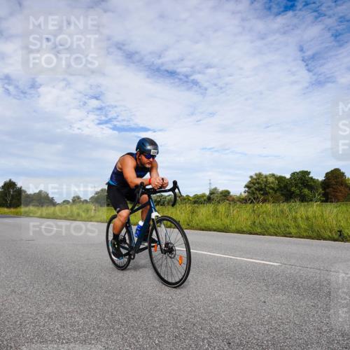 31.08.2025 - Elbe Triathlon Hamburg Michael Burmester http://msf.ph/oto/8665648 31.08.2025 10:16:00 Radfahren 438, 624 meine-sportfotos.de