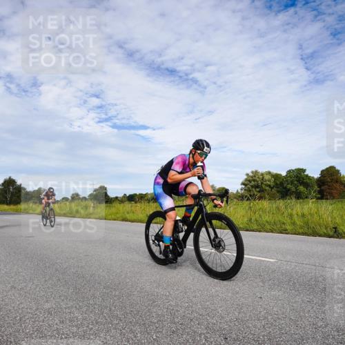31.08.2025 - Elbe Triathlon Hamburg Michael Burmester http://msf.ph/oto/8665653 31.08.2025 10:16:15 Radfahren 691, 723, 868, 906, 919 meine-sportfotos.de