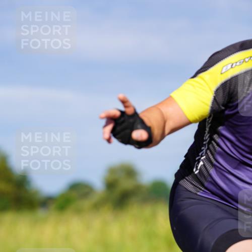 31.08.2025 - Elbe Triathlon Hamburg Michael Burmester http://msf.ph/oto/8665702 31.08.2025 09:31:42 Radfahren 244, 369, 657, 666 meine-sportfotos.de