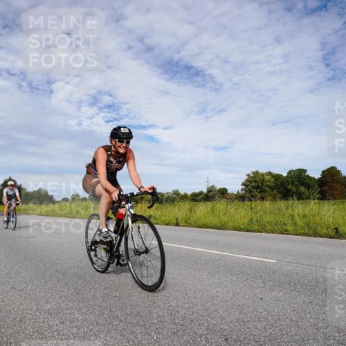 31.08.2025 - Elbe Triathlon Hamburg Michael Burmester http://msf.ph/oto/8665732 31.08.2025 10:17:56 Radfahren 570, 681, 684, 750, 838, 859 meine-sportfotos.de
