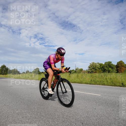 31.08.2025 - Elbe Triathlon Hamburg Michael Burmester http://msf.ph/oto/8665753 31.08.2025 10:18:32 Radfahren 918 meine-sportfotos.de