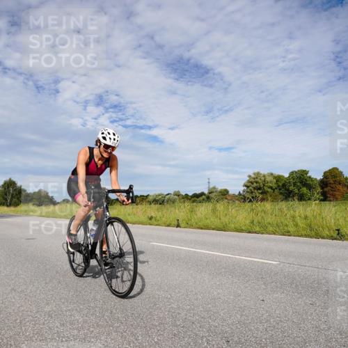 31.08.2025 - Elbe Triathlon Hamburg Michael Burmester http://msf.ph/oto/8665756 31.08.2025 10:18:44 Radfahren 778, 911, 938 meine-sportfotos.de