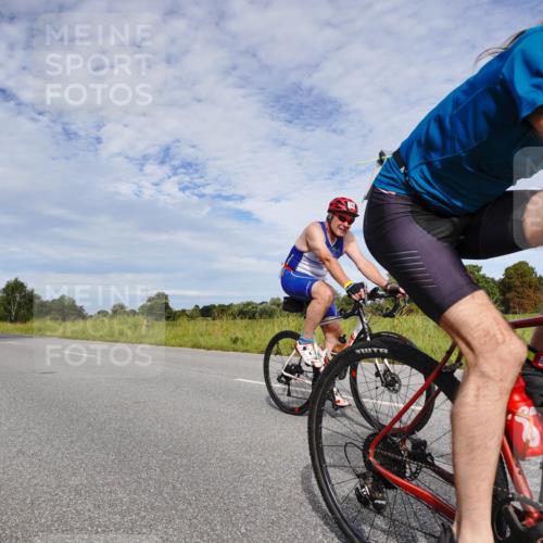 31.08.2025 - Elbe Triathlon Hamburg Michael Burmester http://msf.ph/oto/8665801 31.08.2025 10:19:37 Radfahren 466, 760, 794, 915, 932 meine-sportfotos.de