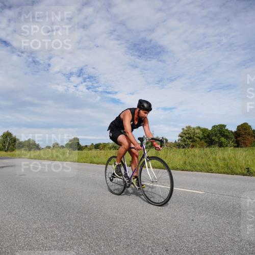 31.08.2025 - Elbe Triathlon Hamburg Michael Burmester http://msf.ph/oto/8665824 31.08.2025 10:20:09 Radfahren 577, 599, 781 meine-sportfotos.de