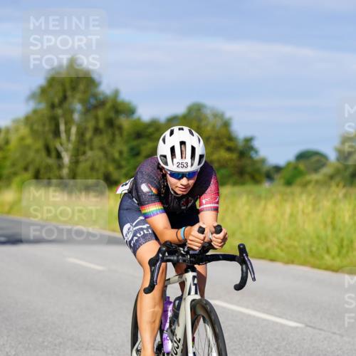 31.08.2025 - Elbe Triathlon Hamburg Michael Burmester http://msf.ph/oto/8665848 31.08.2025 09:32:35 Radfahren 253, 392, 674, 712 meine-sportfotos.de