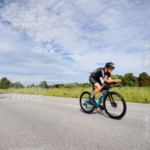 31.08.2025 - Elbe Triathlon Hamburg Michael Burmester http://msf.ph/oto/8665914 31.08.2025 10:21:46 Radfahren 764, 788, 895, 900, 1001 meine-sportfotos.de