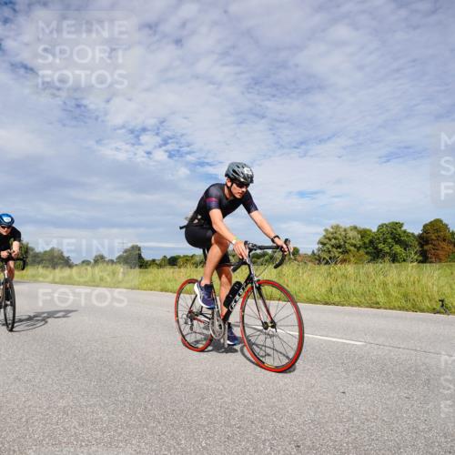 31.08.2025 - Elbe Triathlon Hamburg Michael Burmester http://msf.ph/oto/8665928 31.08.2025 10:21:56 Radfahren 654, 769, 796, 810, 814, 844, 849, 953, 1024, 1030, 1101 meine-sportfotos.de