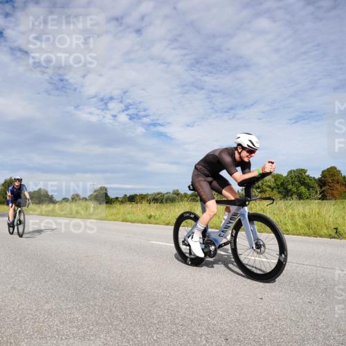 31.08.2025 - Elbe Triathlon Hamburg Michael Burmester http://msf.ph/oto/8665955 31.08.2025 10:22:09 Radfahren 413, 783, 824, 1081 meine-sportfotos.de