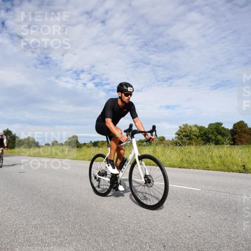 31.08.2025 - Elbe Triathlon Hamburg Michael Burmester http://msf.ph/oto/8665974 31.08.2025 10:22:29 Radfahren 612, 832, 899, 983, 1051, 1052 meine-sportfotos.de