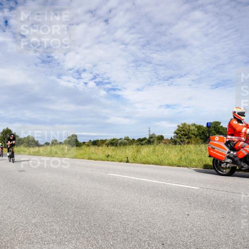 31.08.2025 - Elbe Triathlon Hamburg Michael Burmester http://msf.ph/oto/8666005 31.08.2025 10:22:56 Radfahren 698, 747, 762, 792, 805, 871, 942, 963, 971, 978, 1007, 1063, 1067 meine-sportfotos.de
