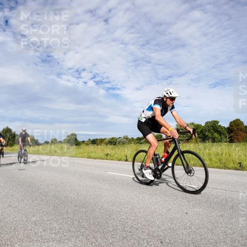 31.08.2025 - Elbe Triathlon Hamburg Michael Burmester http://msf.ph/oto/8666019 31.08.2025 10:23:00 Radfahren 698, 747, 762, 792, 805, 871, 942, 971, 978, 995, 1063, 1067, 1106 meine-sportfotos.de