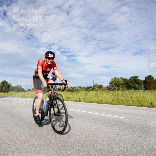 31.08.2025 - Elbe Triathlon Hamburg Michael Burmester http://msf.ph/oto/8666035 31.08.2025 10:23:09 Radfahren 965, 981, 989, 995, 996, 1049, 1077 meine-sportfotos.de